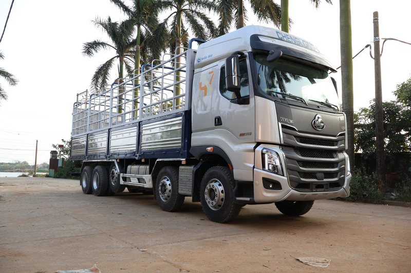 Tải thùng 5 Chân Chenglong Hải Âu 360HP - Động Cơ K08 Mới 2026