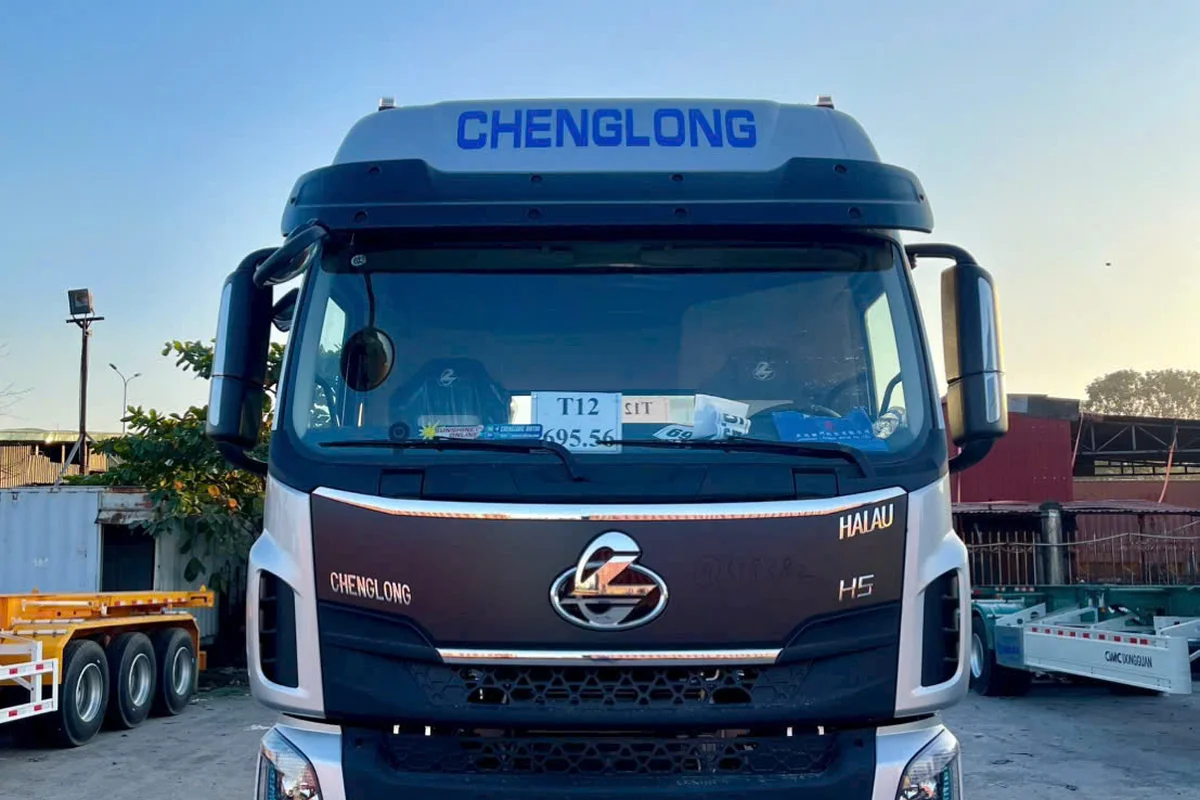 ĐẦU KÉO 270HP CHENGLONG HẢI ÂU - Ảnh 2