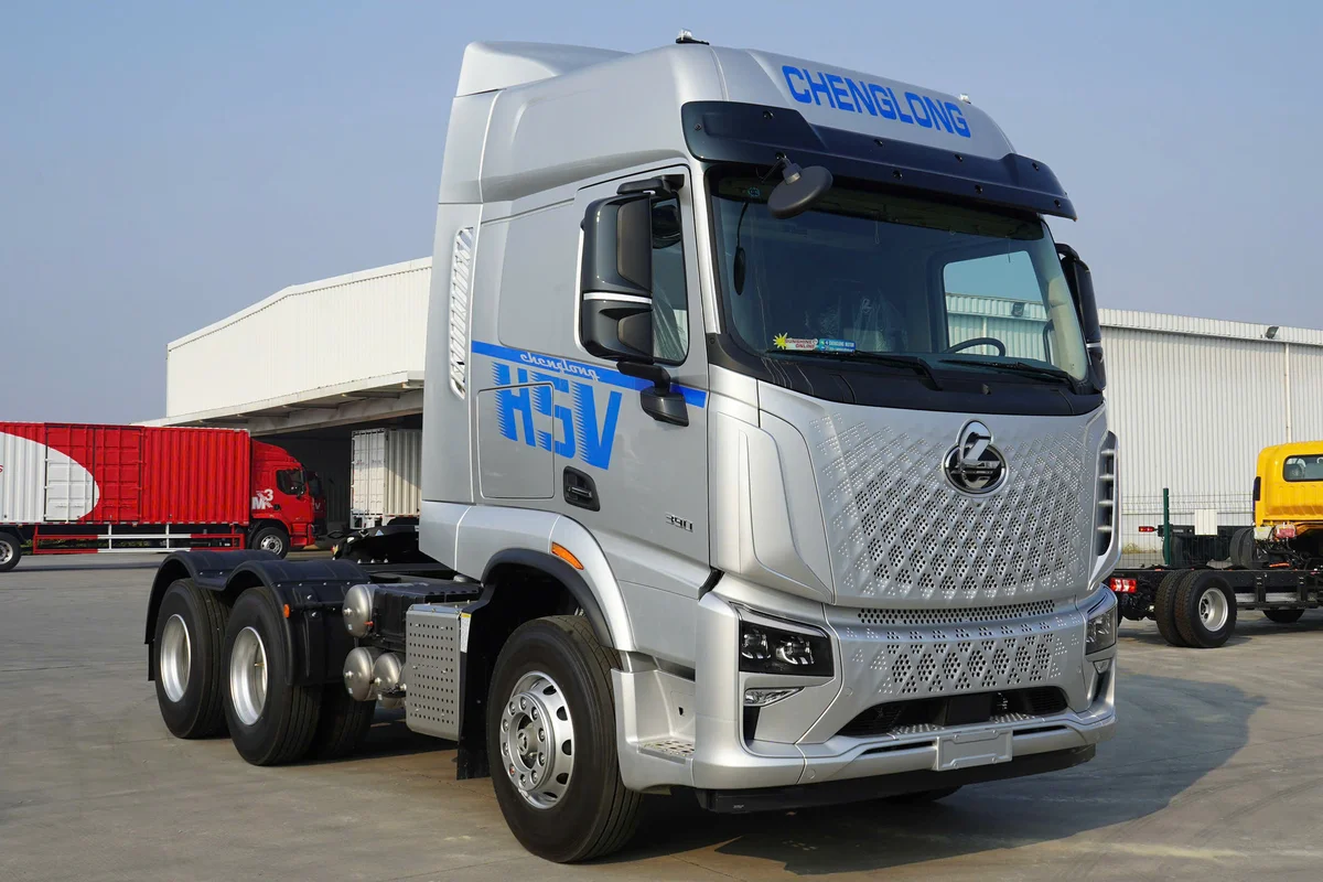 ĐẦU KÉO 390HP H5V CHENGLONG HẢI ÂU
