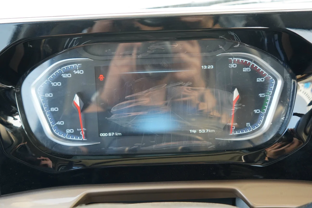 DAU KEO 390HP H5V CHENGLONG HAI AU