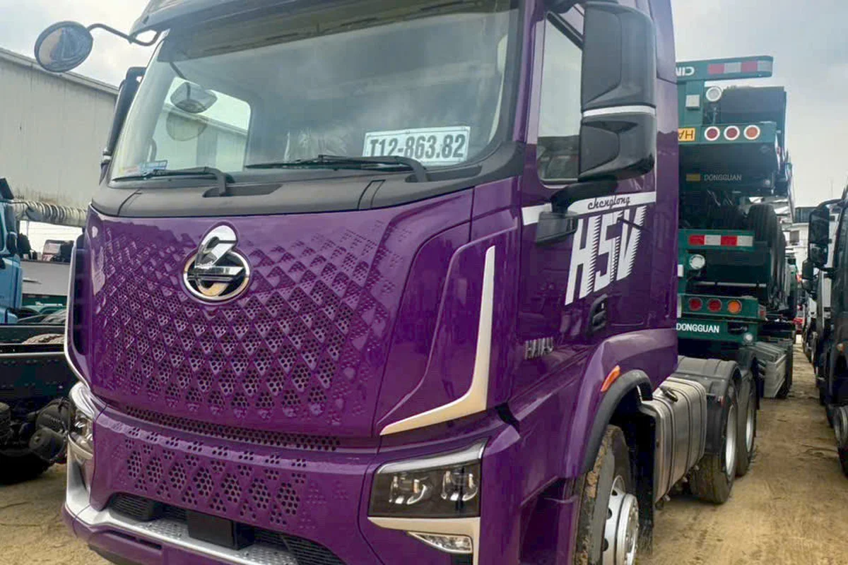 DAU KEO 390HP H5V CHENGLONG HAI AU