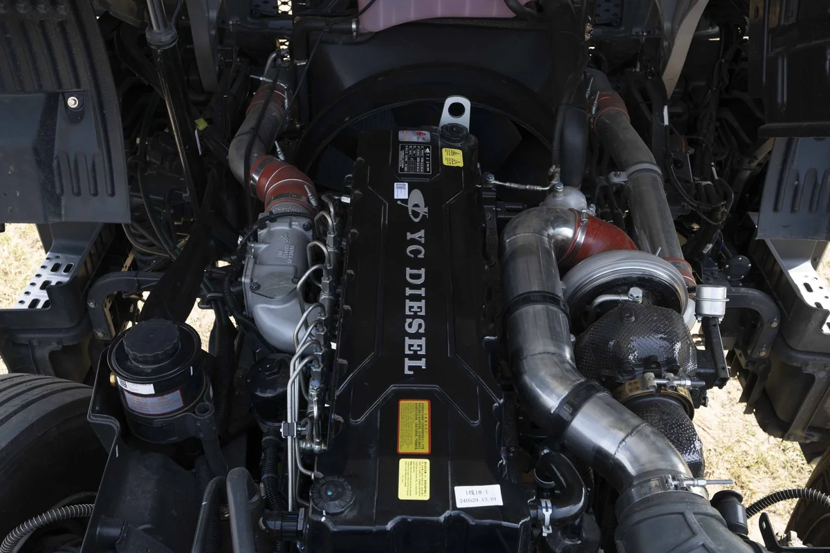 DAU KEO 410HP CHENGLONG HAI AU