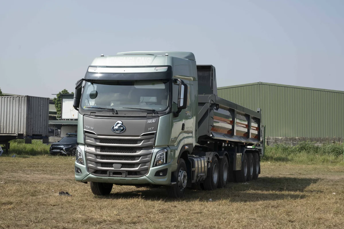 DAU KEO 410HP CHENGLONG HAI AU