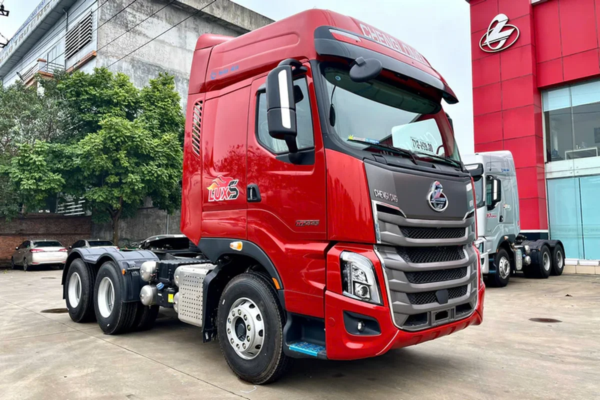 ĐẦU KÉO 445HP CẦU LÁP 16 TẤN