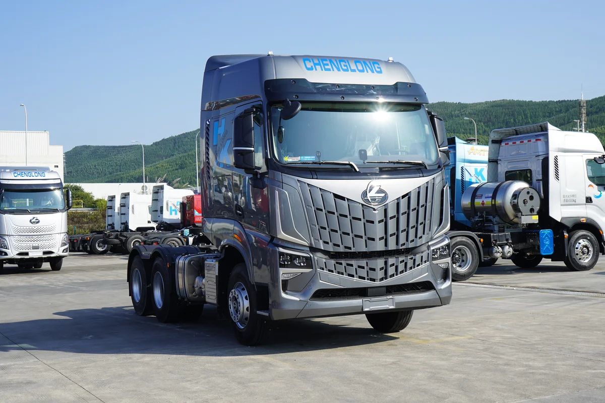 ĐẦU KÉO 470HP CABIN HK