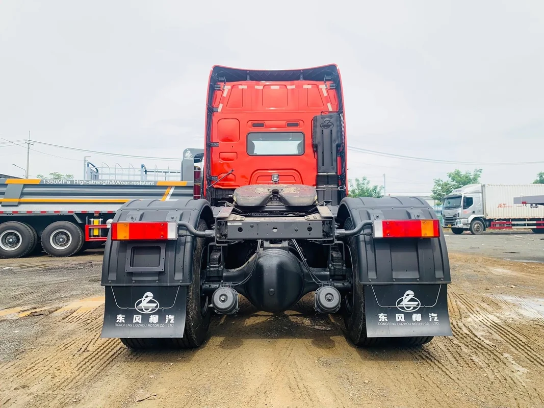 Cầu sau và hệ thống truyền động xe đầu kéo 445HP LUX S Chenglong Hải Âu