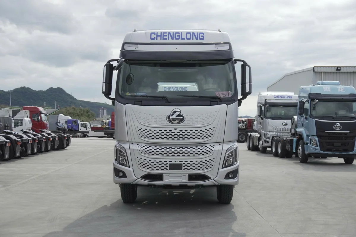 Đầu kéo 450Hp H7 Pro LuxS CHneglong Hải Âu