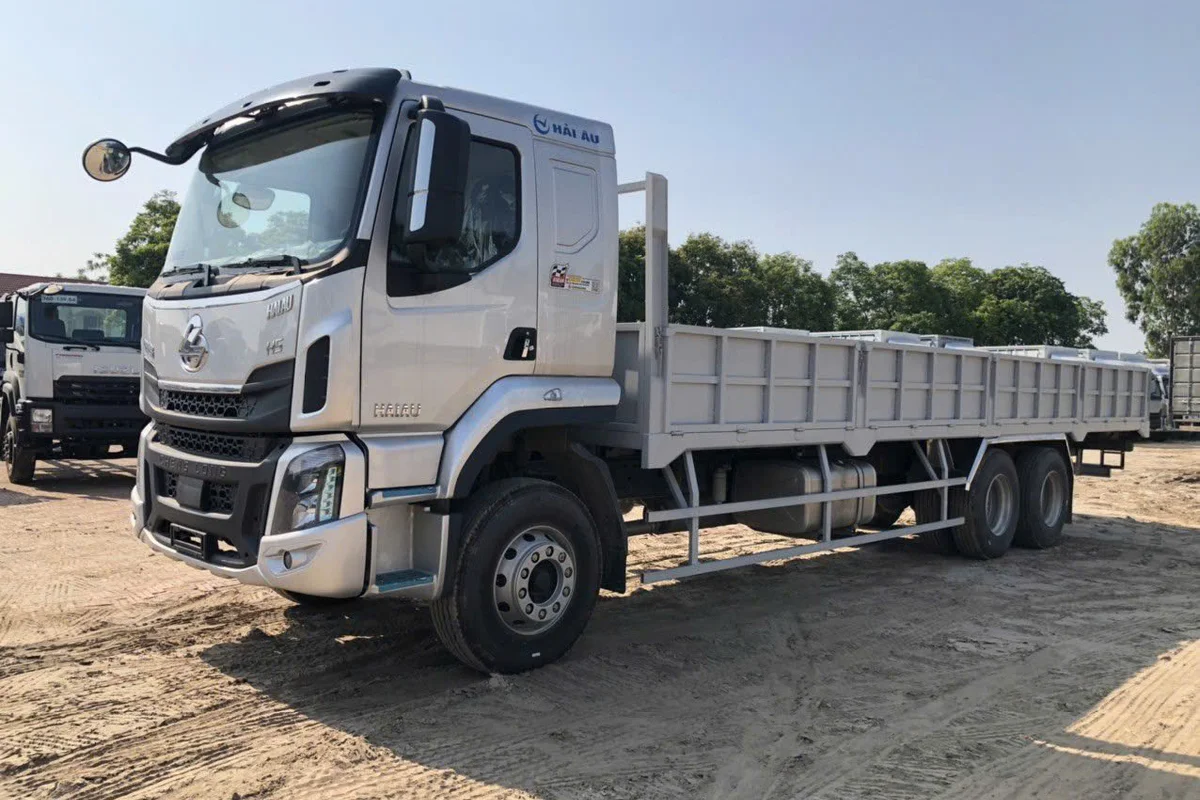 XE TAI NANG 6X4 THÙNG LỬNG 270HP