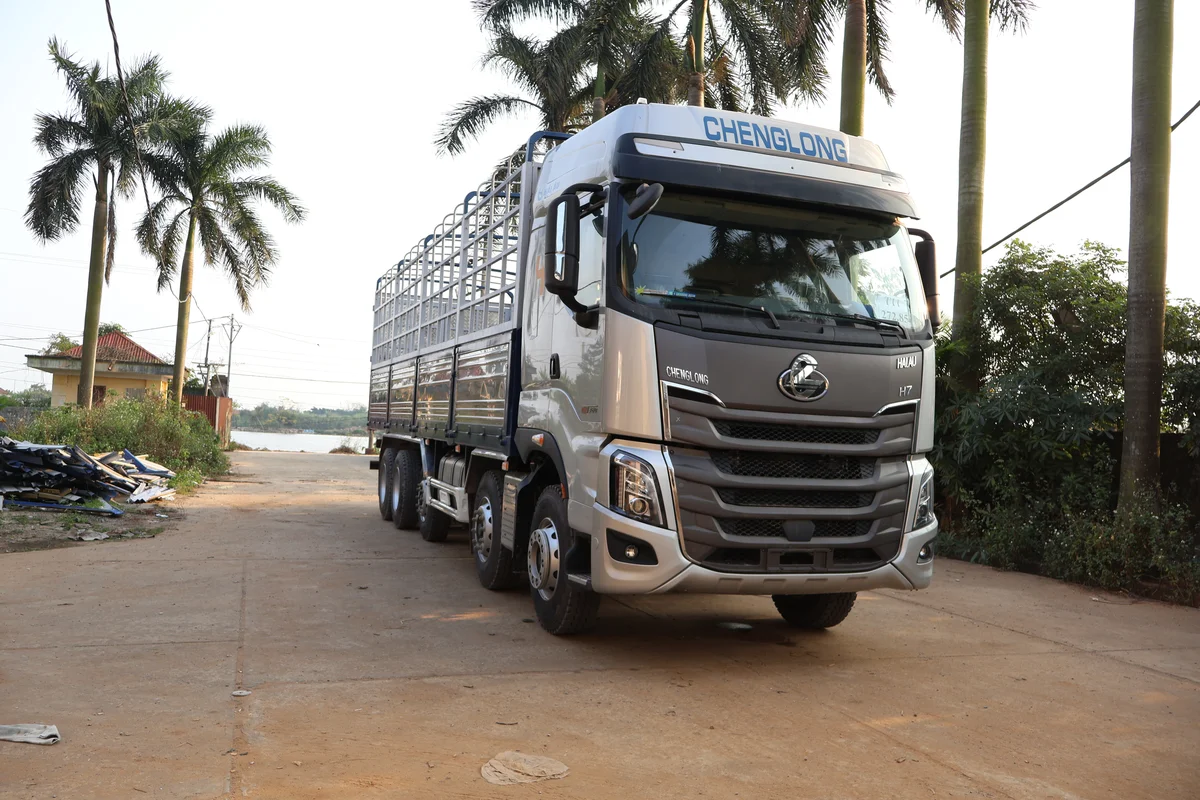 TẢI THÙNG 5 CHÂN 360HP MUI BẠT