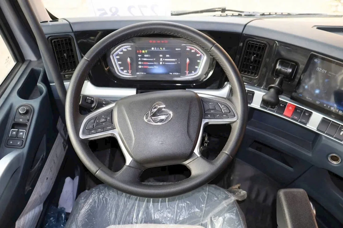 XE TAI THÙNG NĂNG 10X4 360HP THUNG MUI 1BUNG