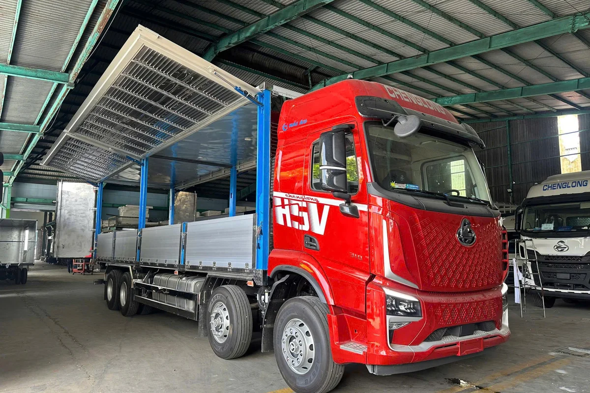 TẢI THÙNG CÁNH DƠI 4 CHÂN 310HP H5V