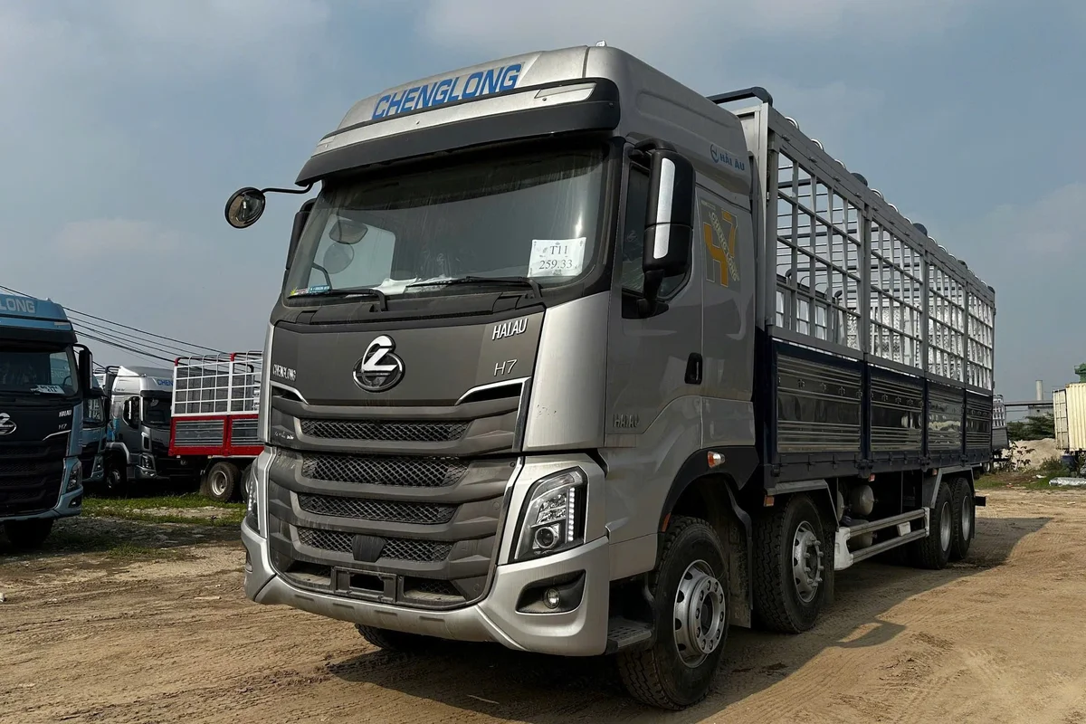 XE TẢI THÙNG NẶNG 8X4 360HP MUI PHU 2BUNG
