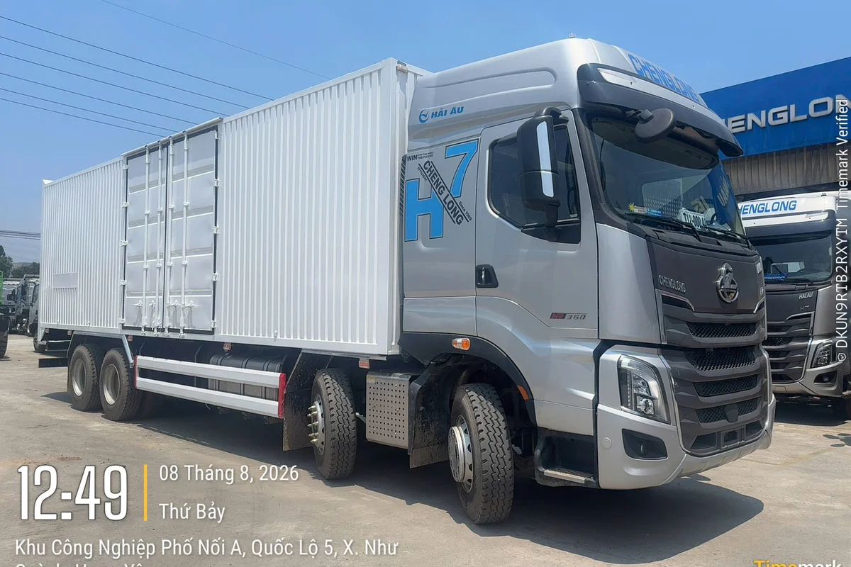 XE TAI THÙNG NẶNG 8X4 360HP THÙNG KIN 1CUA HONG