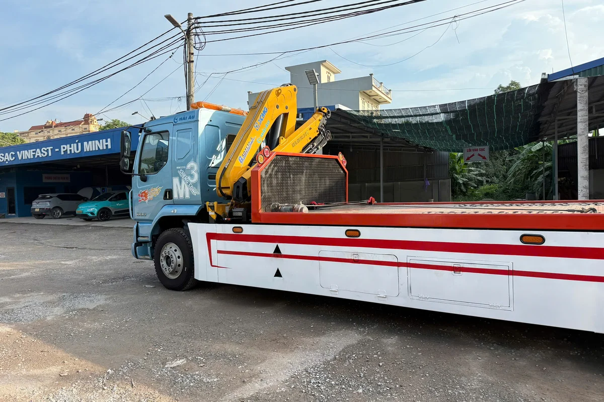 CỨU HỘ 3 CHỨC NĂNG CẨU XCMG GẤP