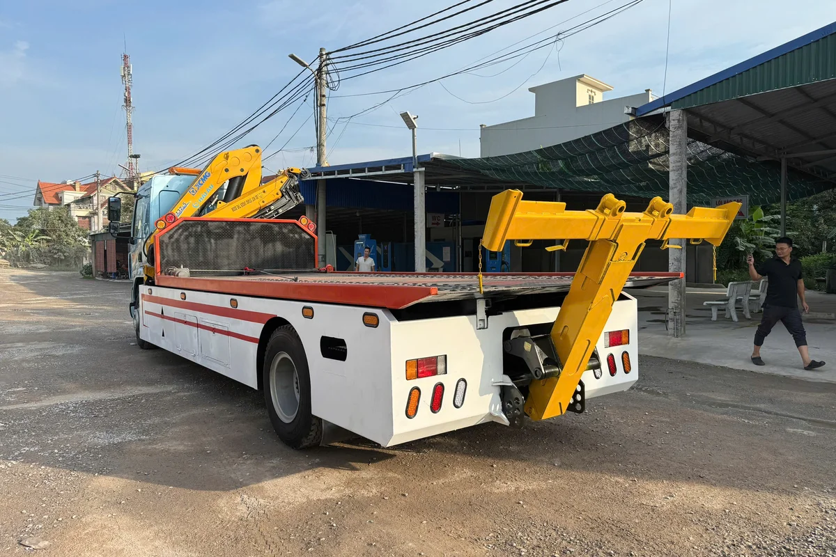 CỨU HỘ 3 CHỨC NĂNG CẨU XCMG GẤP