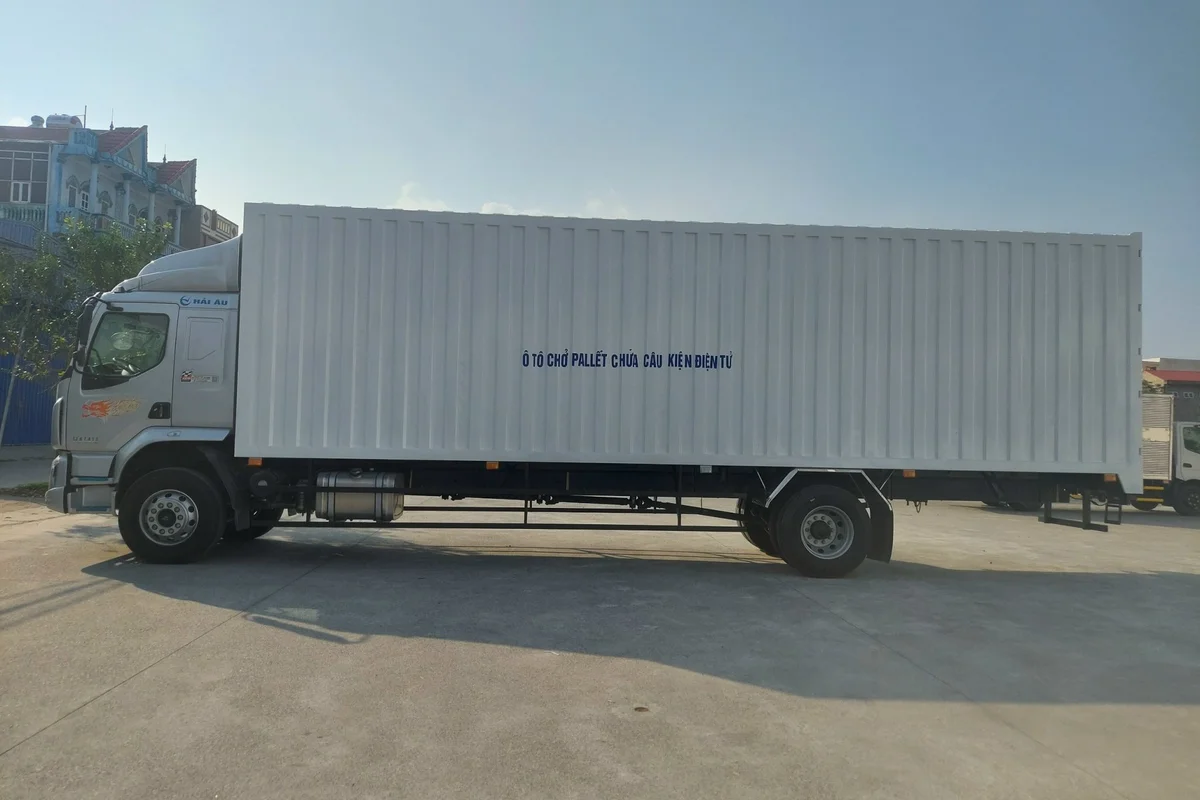 THUNG KIN PALET 180HP