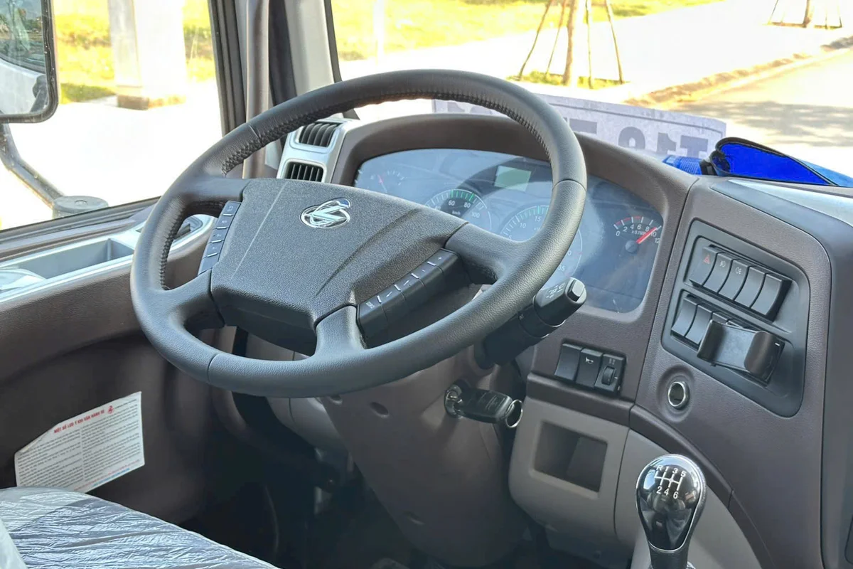 THÙNG MUI L3 160HP 6M7