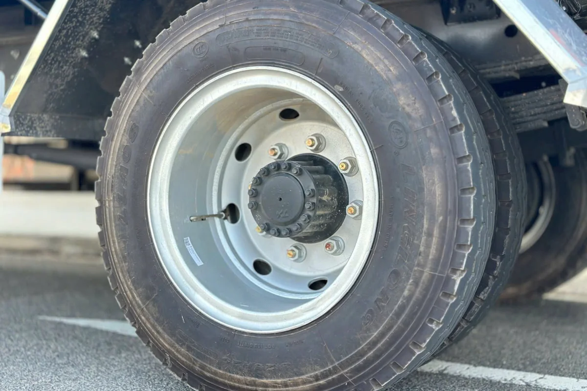 THÙNG MUI L3 160HP 6M7